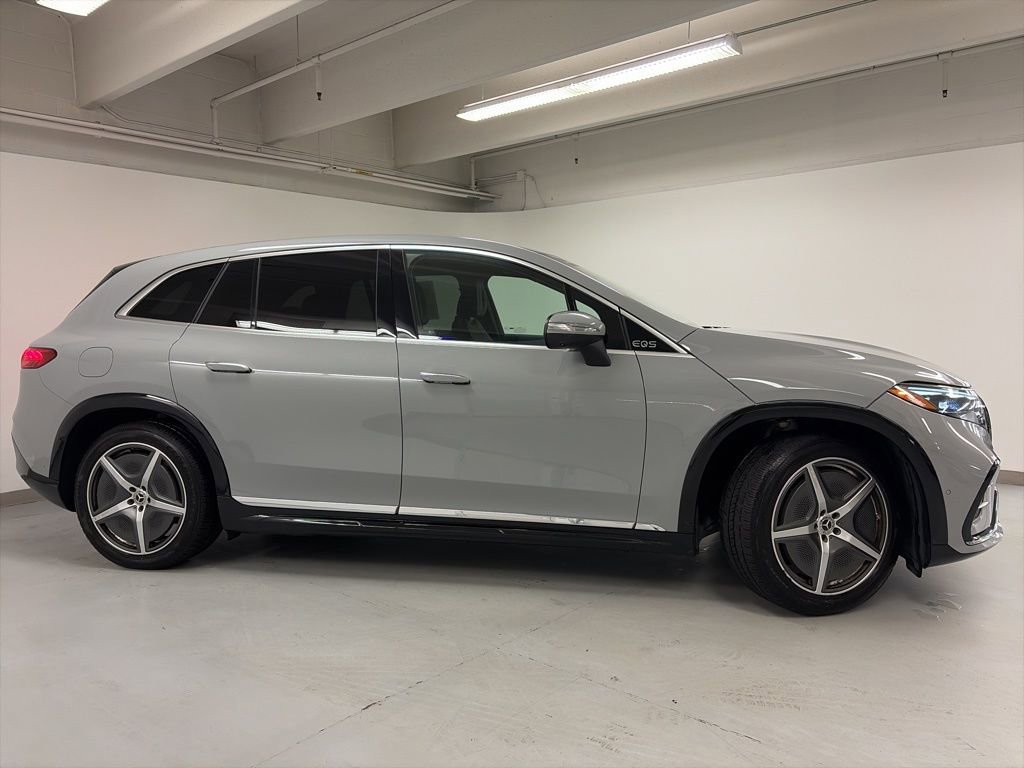 Certified 2023 Mercedes-Benz EQS 580 4MATIC SUV w/ Acoustic Comfort Package image 6