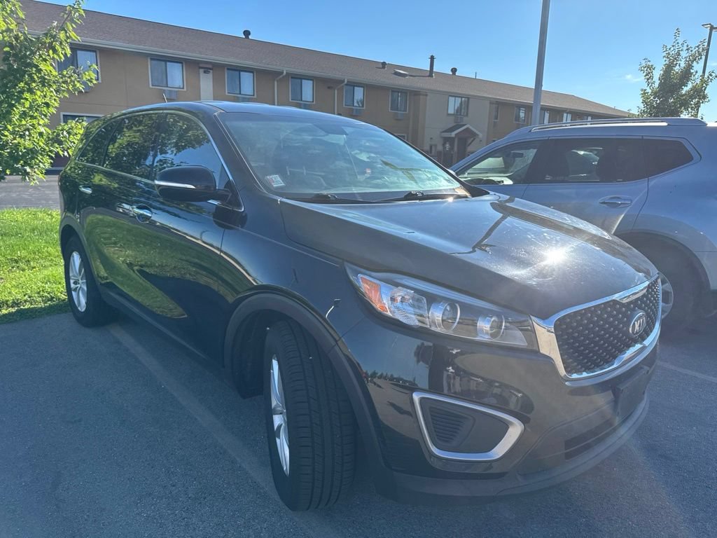 Used 2016 Kia Sorento L FWD image 2