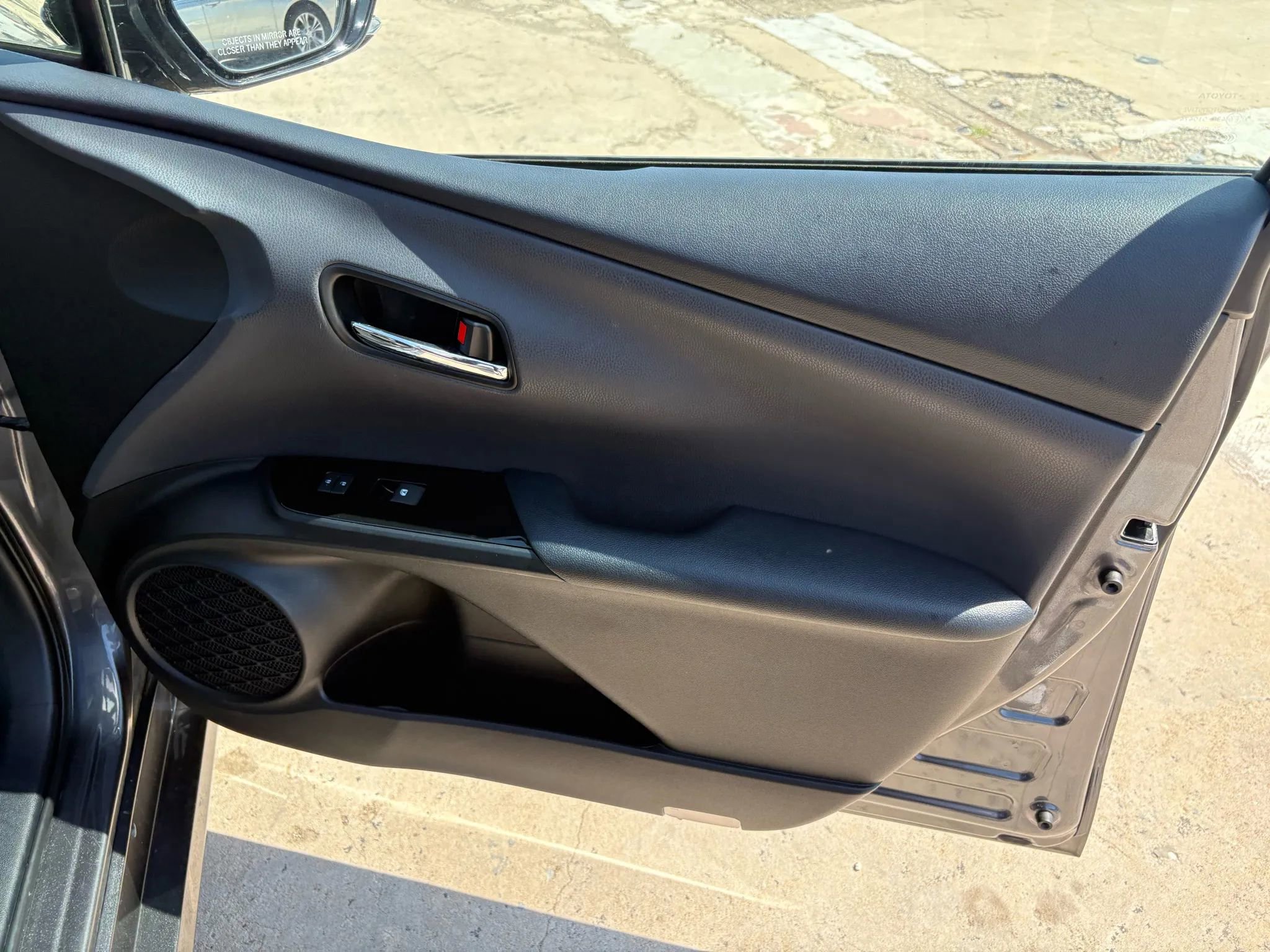 Used 2017 Toyota Prius Prime Plus w/ Carpet Mat Package image 18