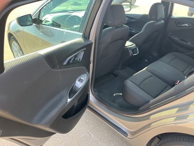 Used 2024 Chevrolet Malibu LT image 36