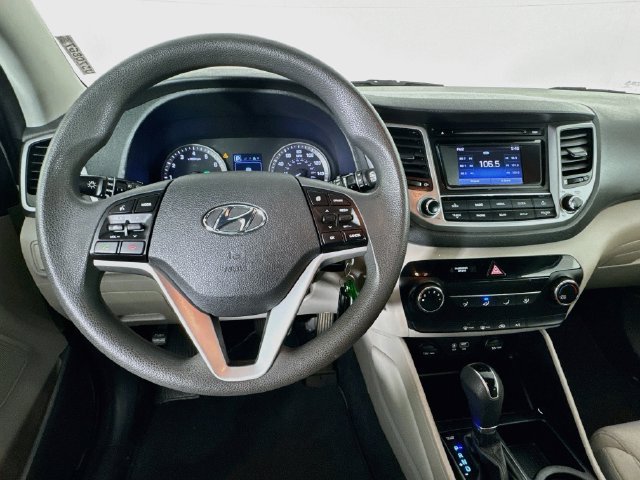Used 2017 Hyundai Tucson SE w/ SE Popular Package 02 AWD/4WD image 10