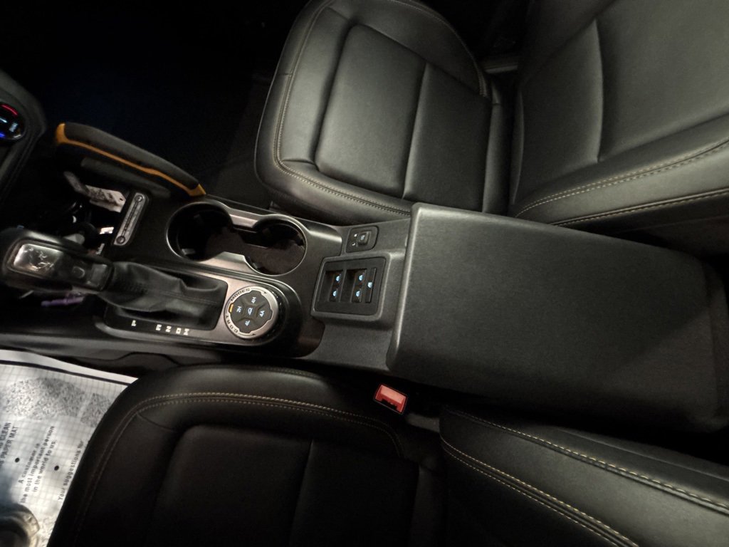 Used 2022 Ford Bronco Badlands image 34