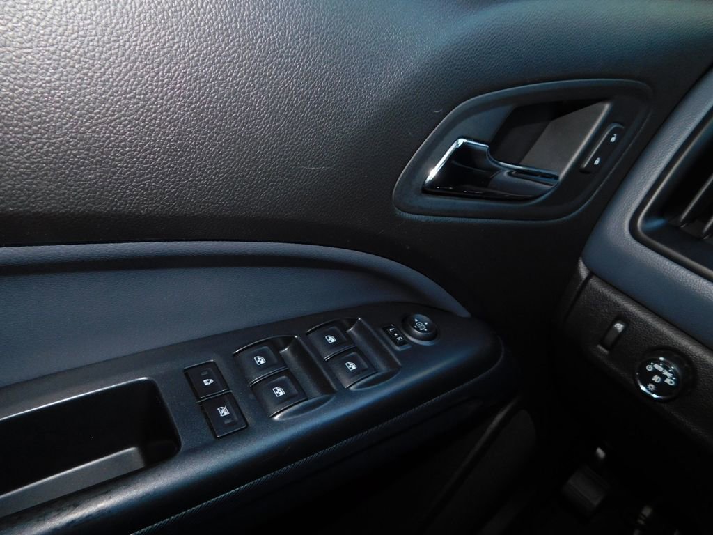 Used 2016 Chevrolet Colorado Z71 image 30