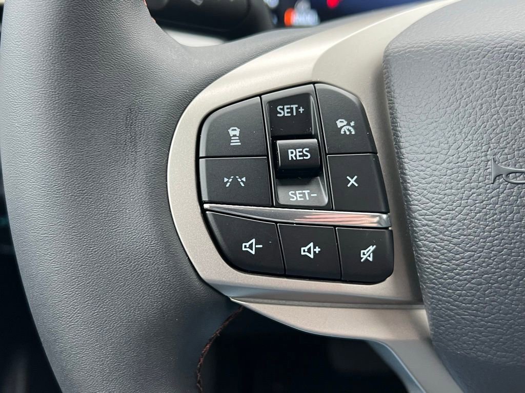 New 2026 Ford Explorer Active image 33