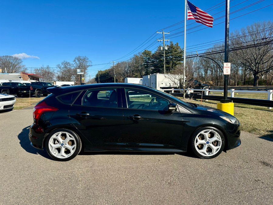 Used 2014 Ford Focus ST w/ Equipment Group 202A image 5