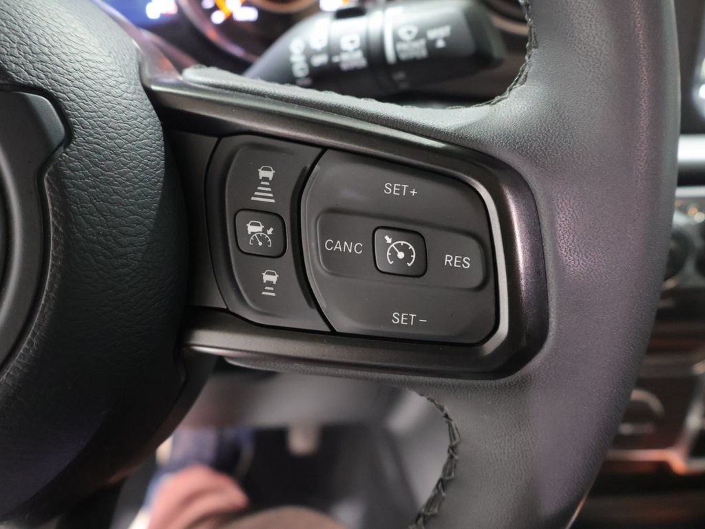 Used 2023 Jeep Wrangler Unlimited Sport AWD/4WD image 39