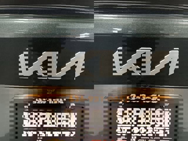 Used 2023 Kia Sorento S w/ Panoramic Sunroof Package image 32