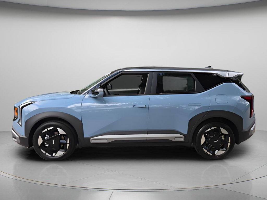 New 2027 Kia Seltos S FWD image 2
