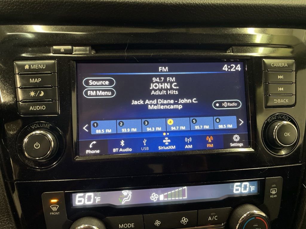 Used 2020 Nissan Rogue SV w/ Premium Package image 25