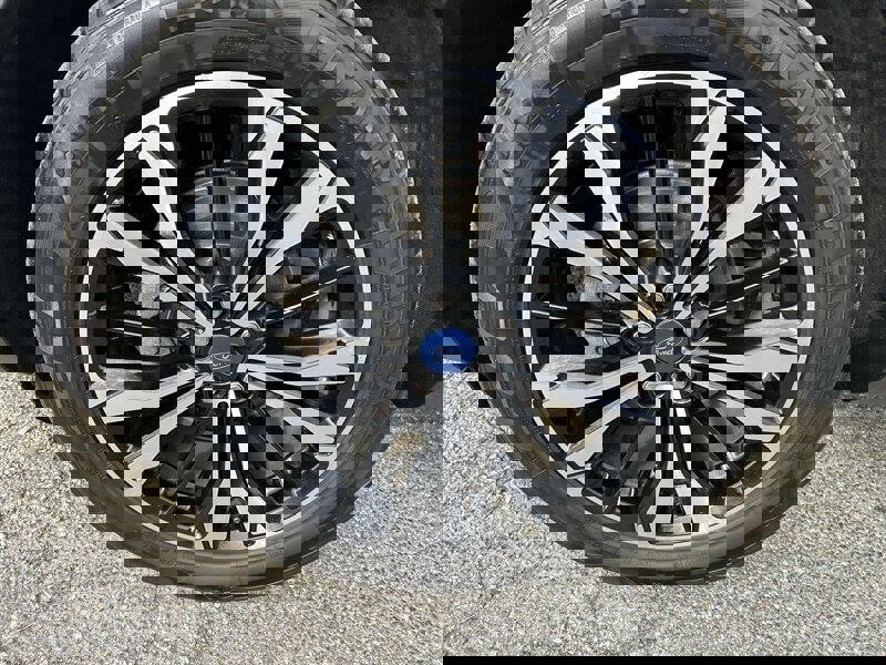 Used 2021 Ford Escape SE w/ SE Sport Appearance Package image 7