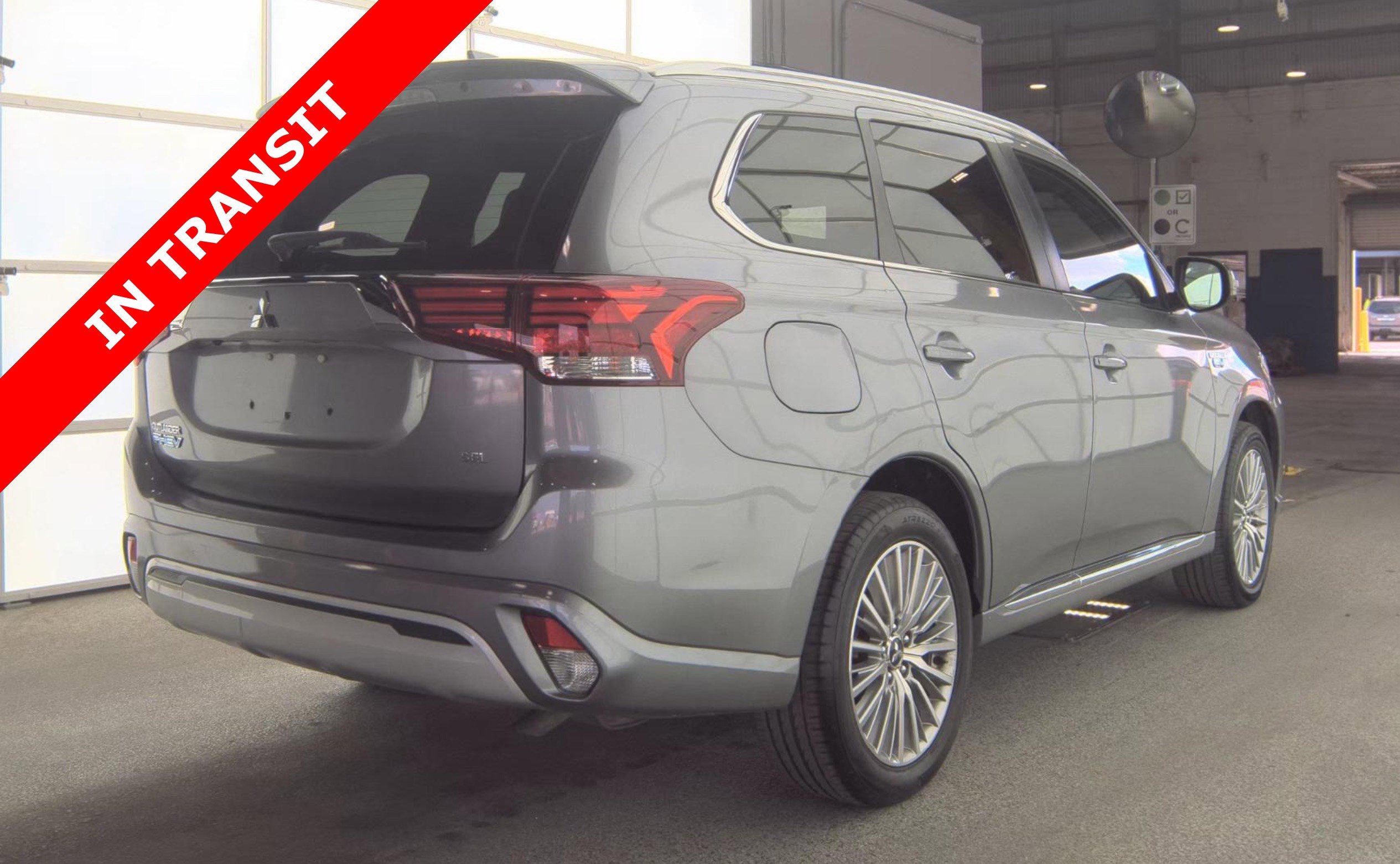 Used 2022 Mitsubishi Outlander LE AWD/4WD image 4