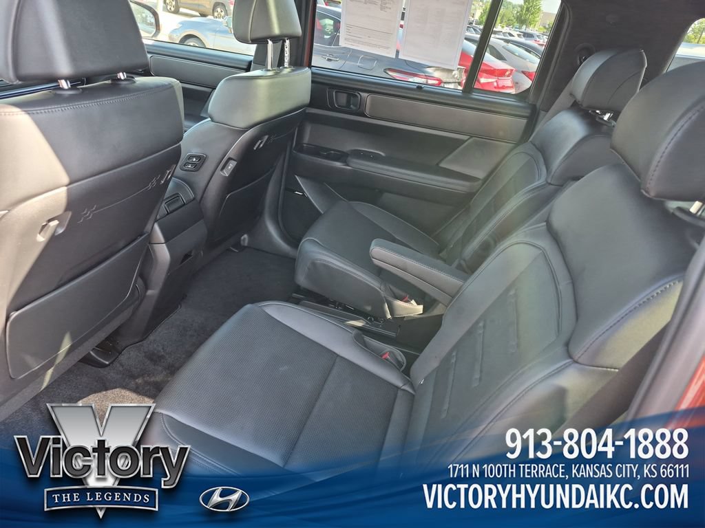 Used 2025 Hyundai Santa Fe Calligraphy FWD image 25