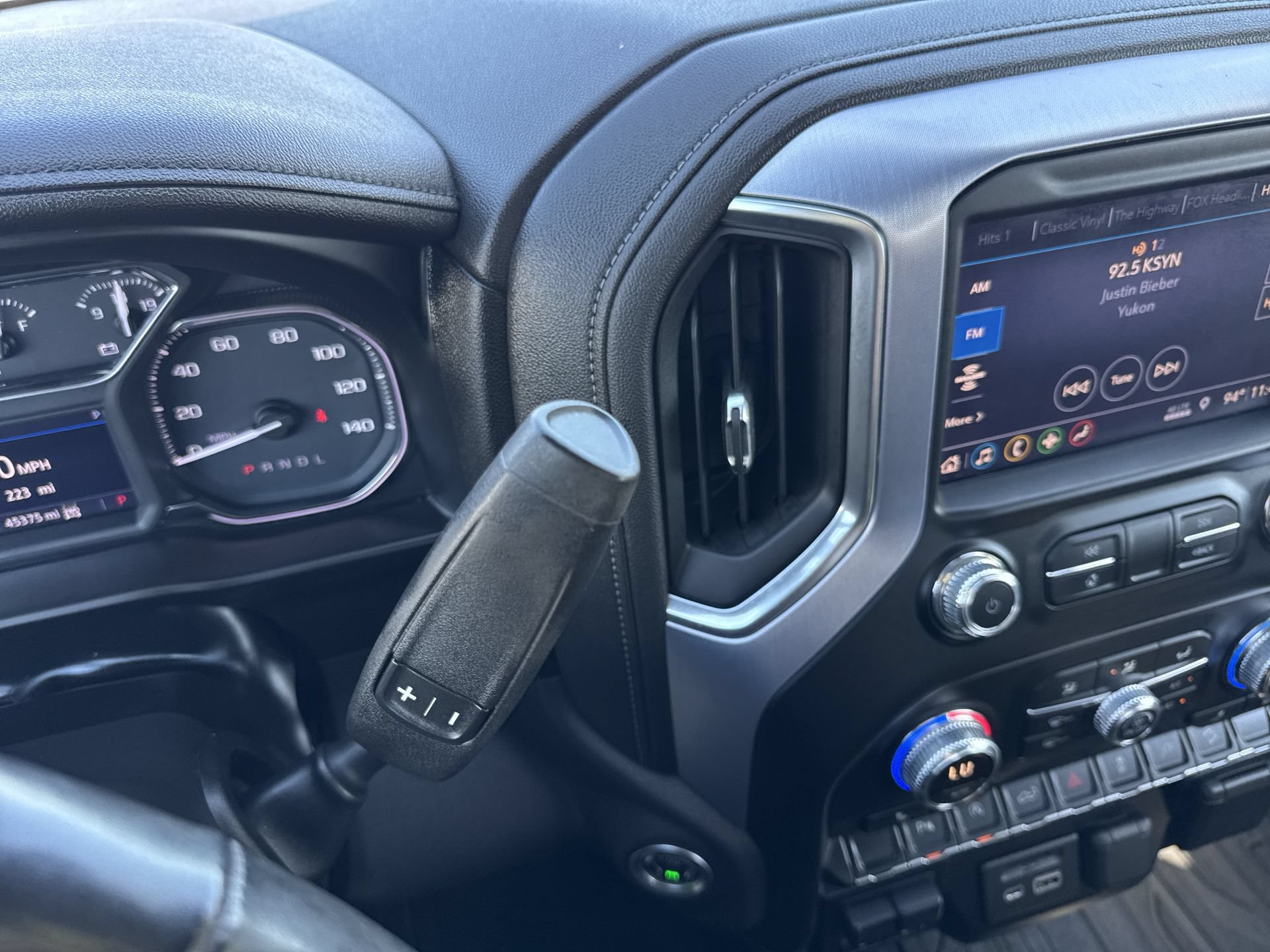 Certified 2019 GMC Sierra 1500 SLT w/ Driver Alert Package I AWD/4WD image 19