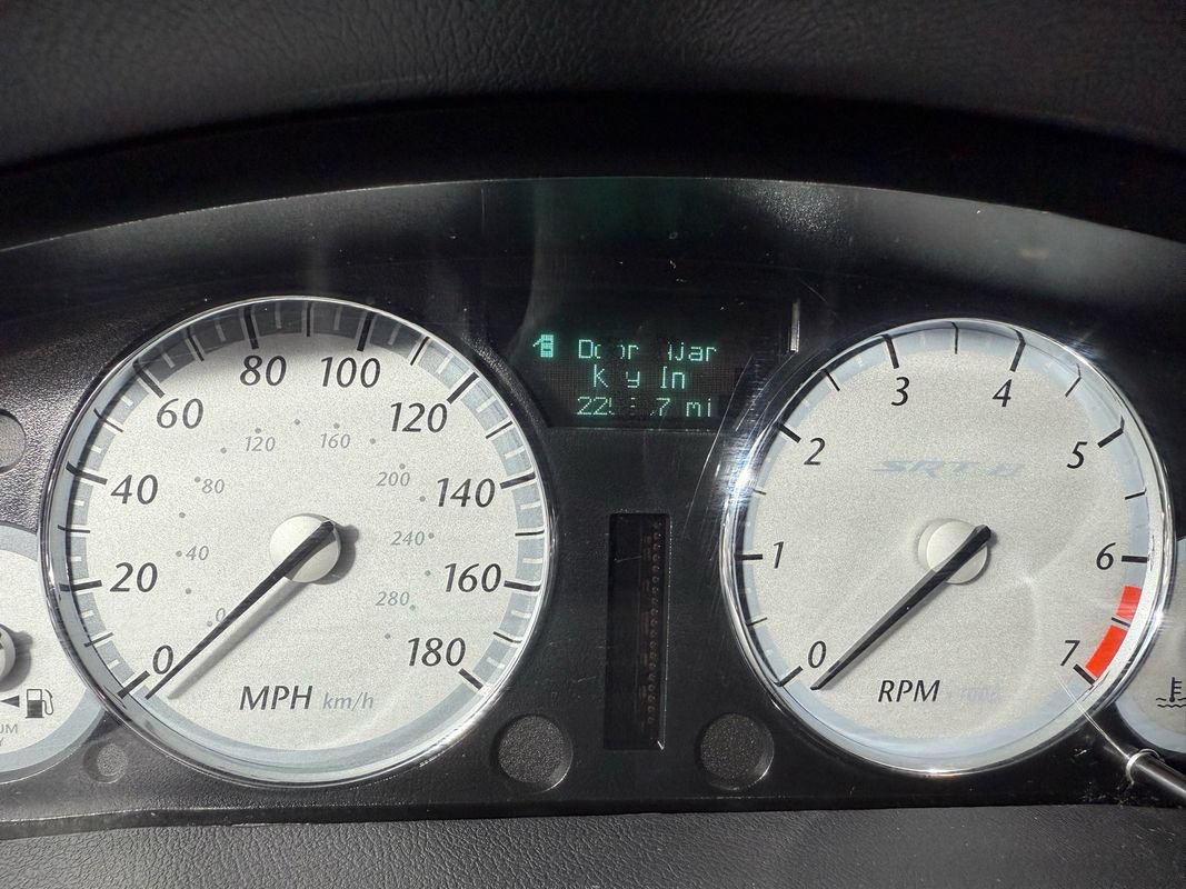 Used 2006 Chrysler 300 SRT8 w/ SRT Option Group II RWD image 17