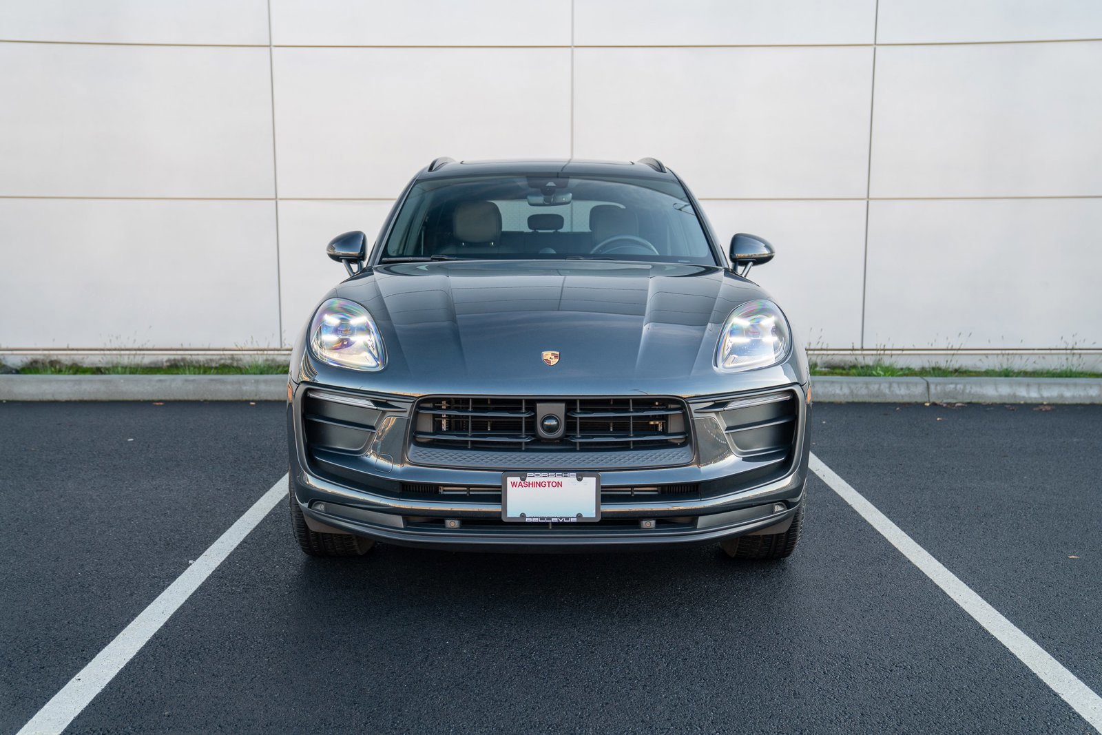 Certified 2025 Porsche Macan image 6