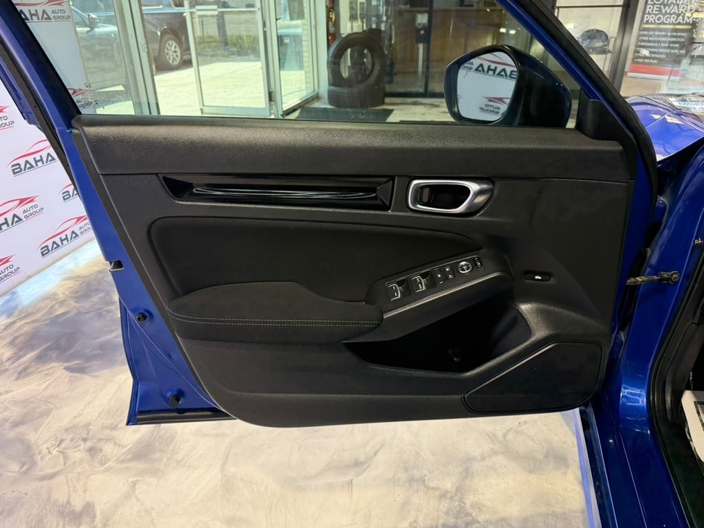 Used 2022 Honda Civic EX image 32