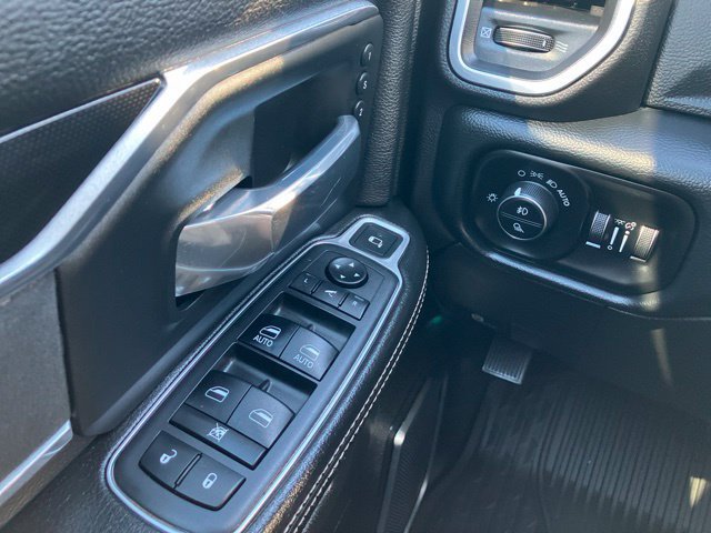 Used 2019 RAM 2500 Laramie AWD/4WD image 16