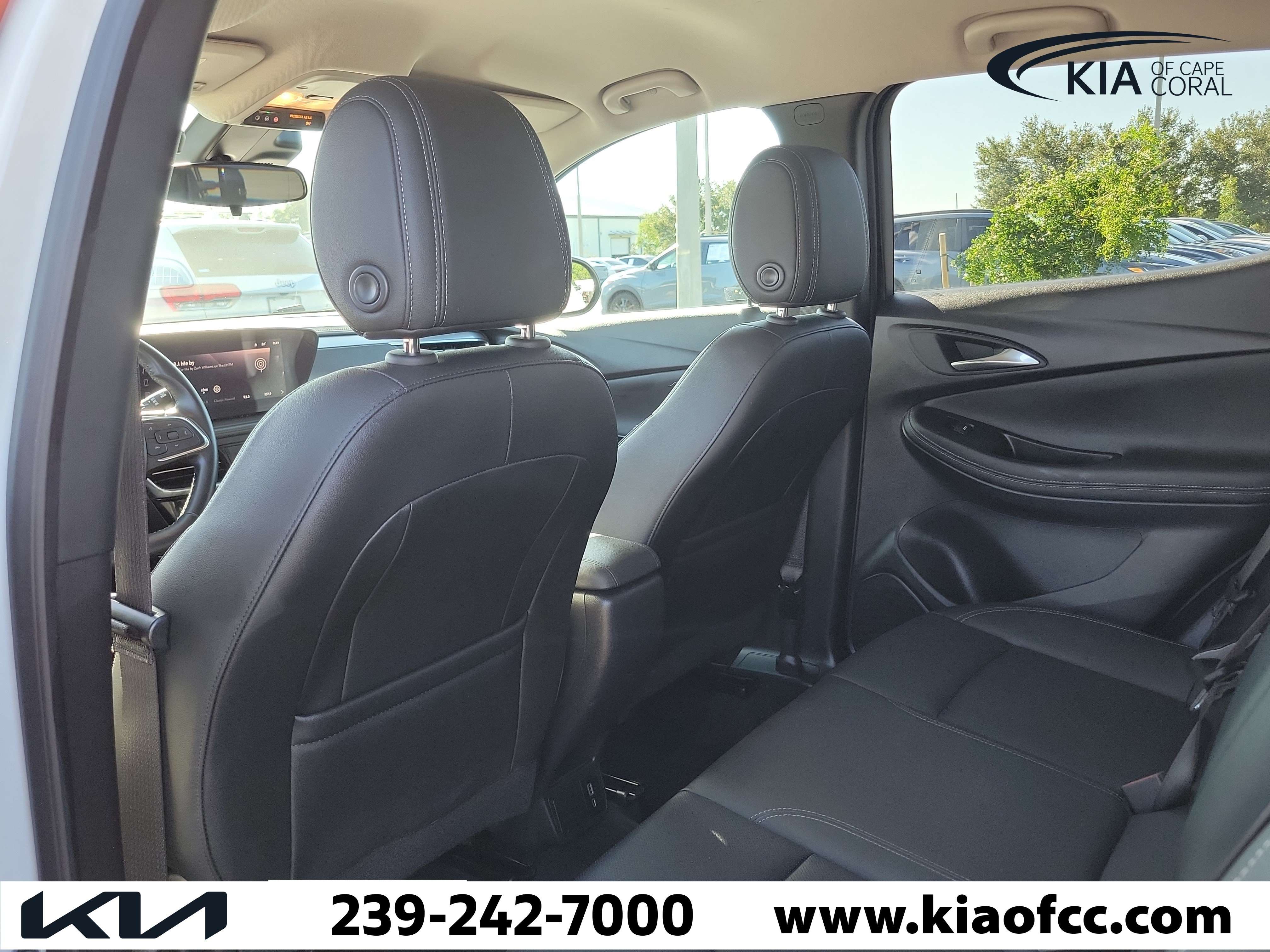 Used 2024 Buick Encore GX Sport Touring AWD/4WD image 13