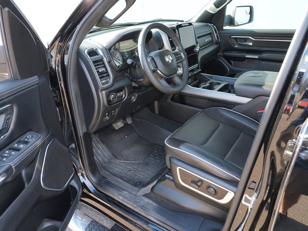 Used 2025 RAM 1500 Laramie AWD/4WD image 14