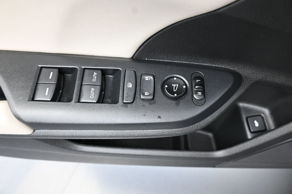 Used 2019 Honda Insight Touring image 27