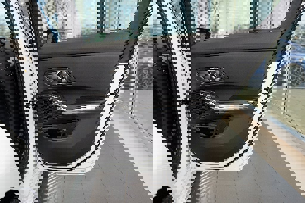 New 2026 BMW 330i xDrive Sedan w/ Premium Package image 35