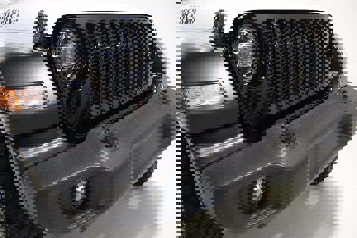 Used 2020 Jeep Wrangler Unlimited Sport image 26