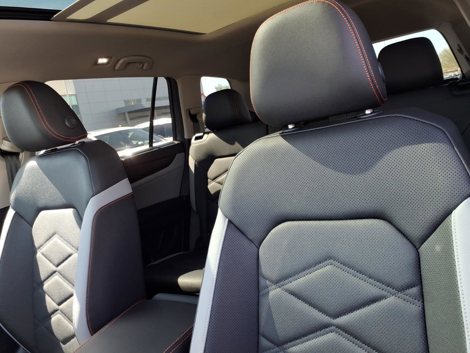 New 2026 Volkswagen Atlas Peak Edition image 13