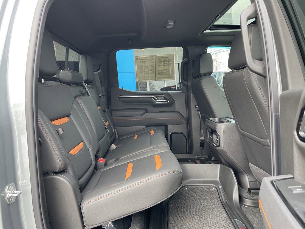 Used 2025 GMC Sierra 1500 AT4 w/ AT4 Premium Package image 34