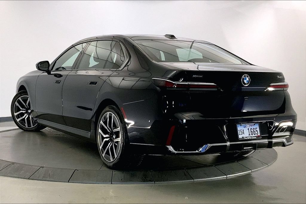 New 2026 BMW 740i xDrive AWD/4WD image 2