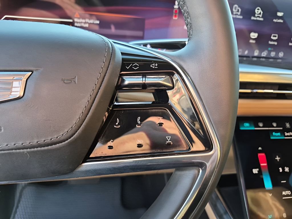 Certified 2025 Cadillac Escalade IQ Luxury 2 image 33