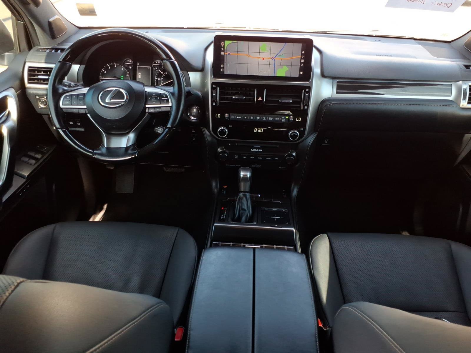 Used 2023 Lexus GX 460 Premium w/ Accessory Package AWD/4WD image 18