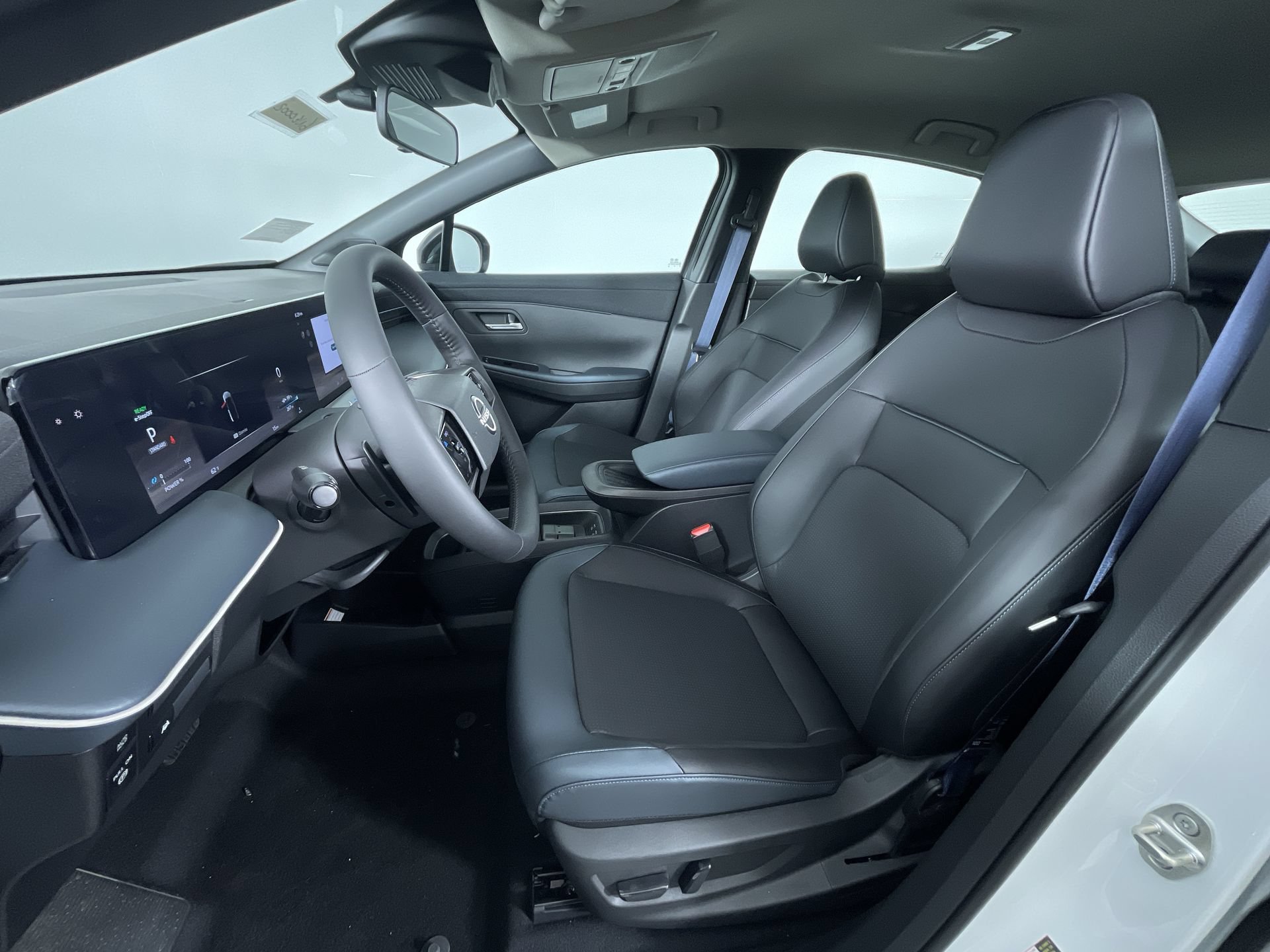 New 2026 Nissan Leaf SV+ w/ Floor Mat Package (SV+) FWD image 15