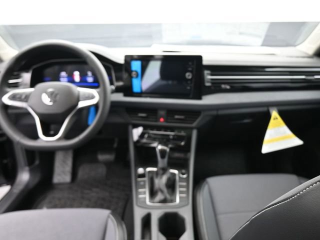 New 2026 Volkswagen Jetta SE FWD image 25