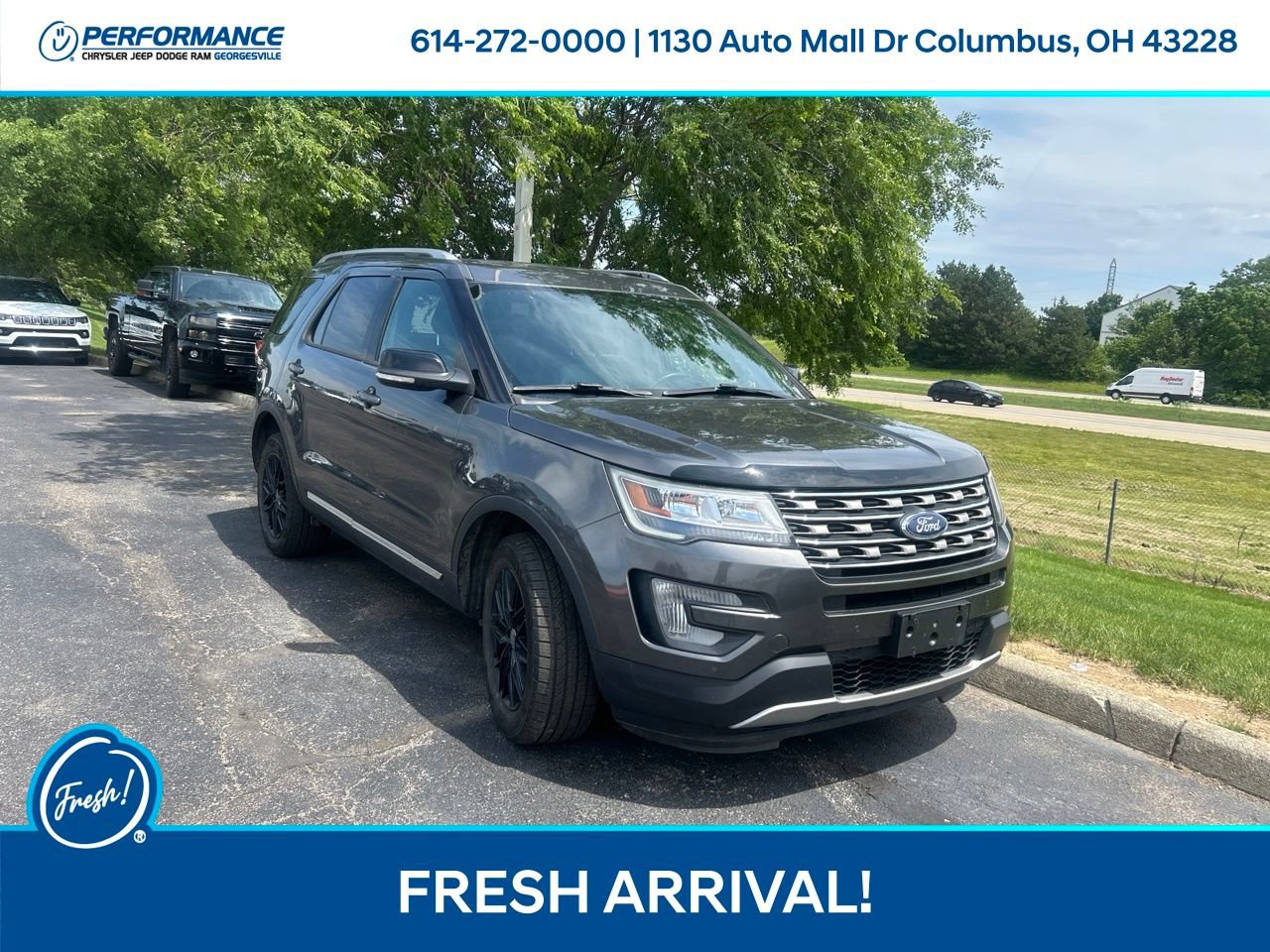 Used 2017 Ford Explorer XLT w/ Equipment Group 202A AWD/4WD image 8