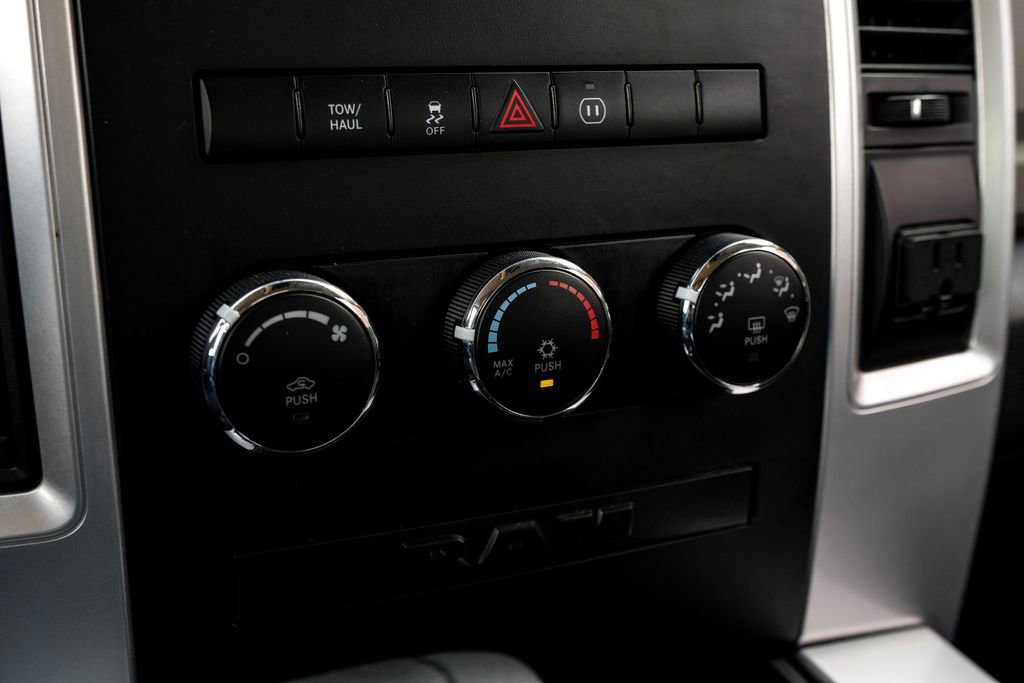 Used 2012 RAM 1500 Lone Star image 33