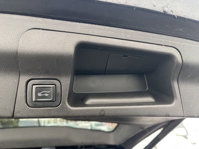 Used 2019 GMC Acadia SLE image 9