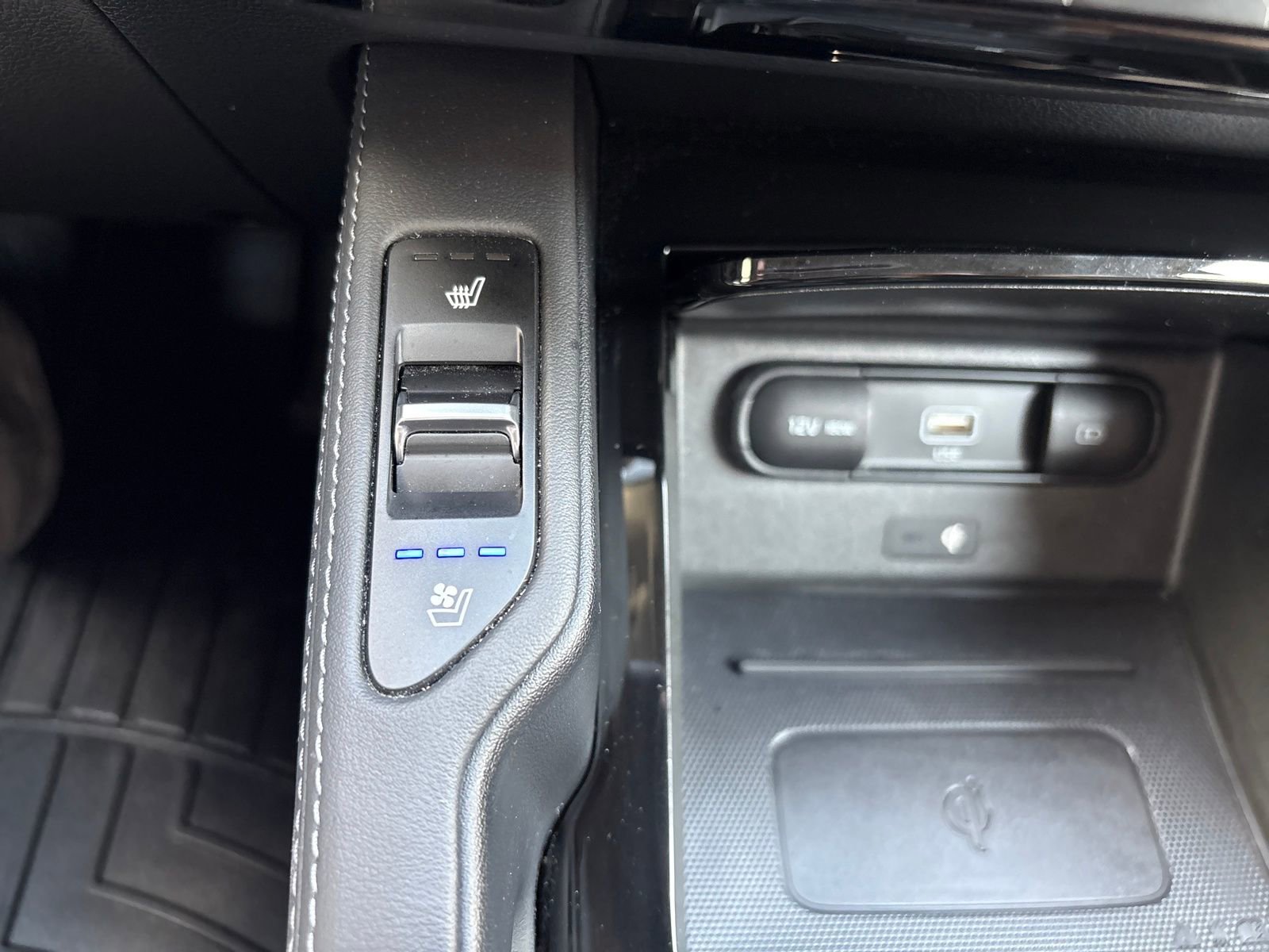 Used 2022 Kia Telluride EX w/ Towing Package image 23