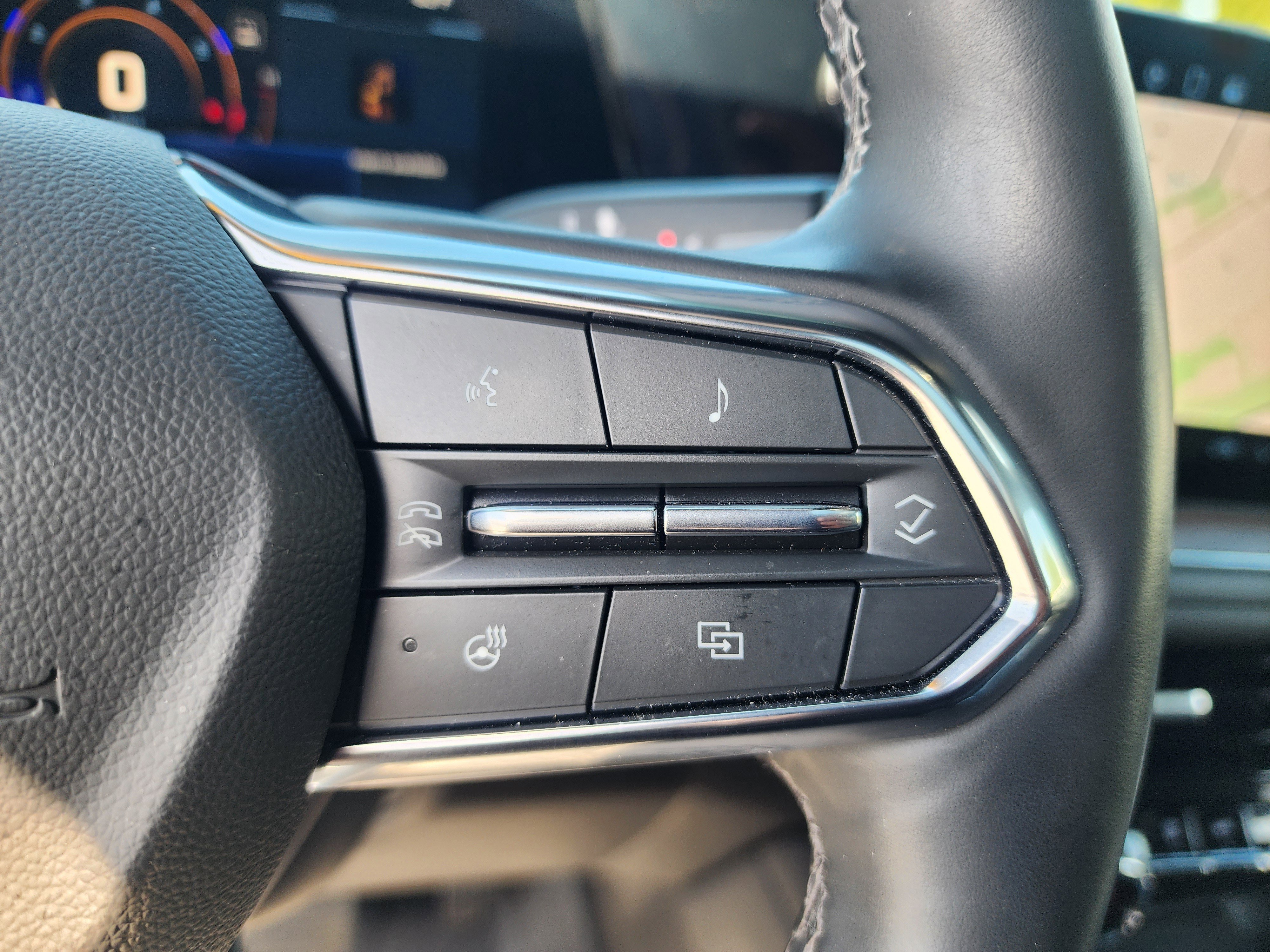 Used 2025 Chevrolet Tahoe Z71 w/ Z71 Off-Road Package image 30