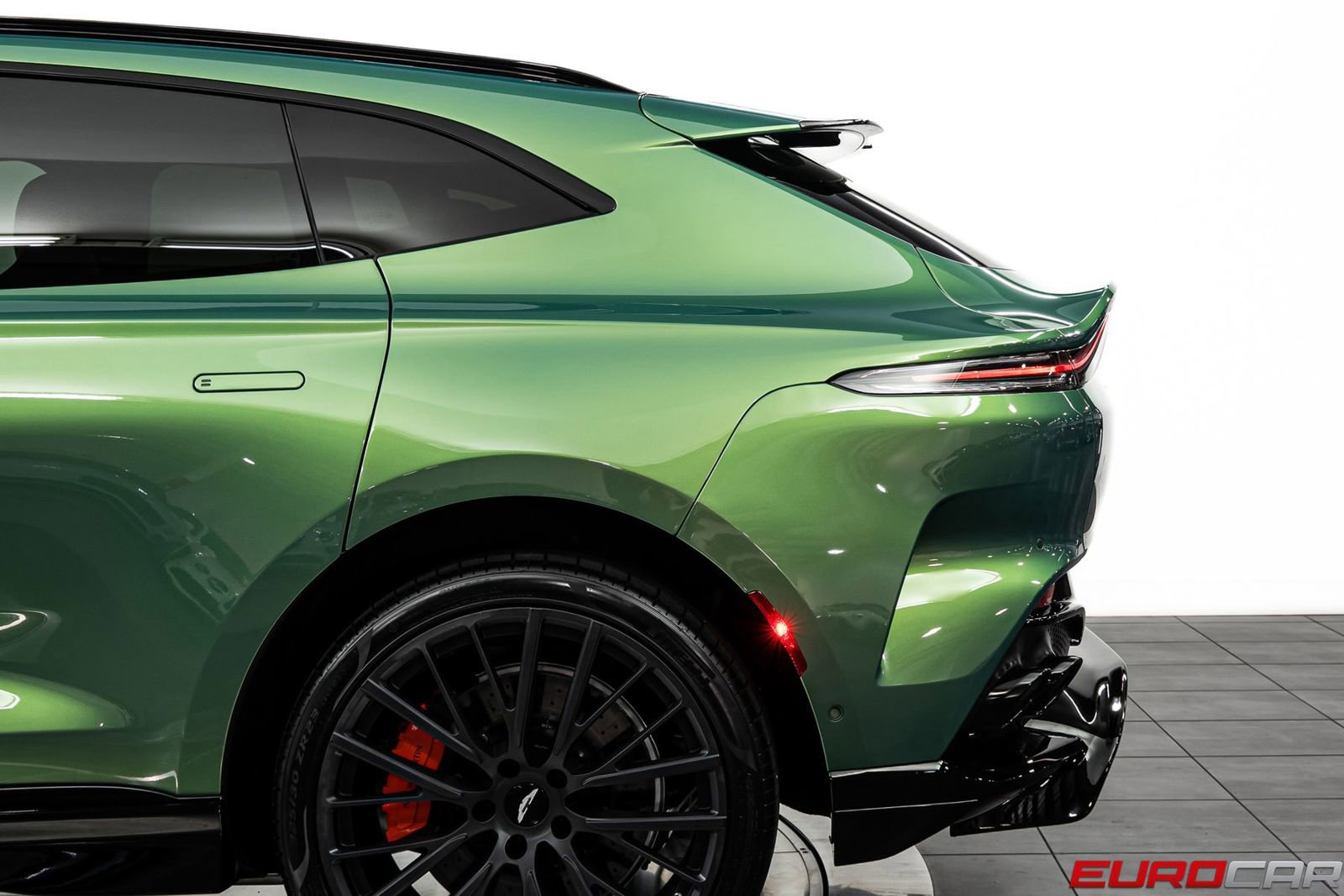 Used 2023 Aston Martin DBX 707 image 14