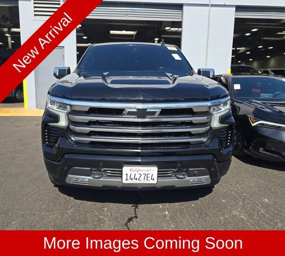 Used 2024 Chevrolet Silverado 1500 High Country RWD image 2