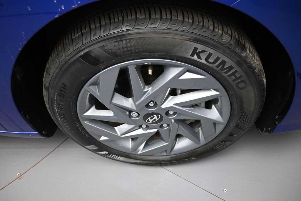 Certified 2024 Hyundai Elantra SEL FWD image 13