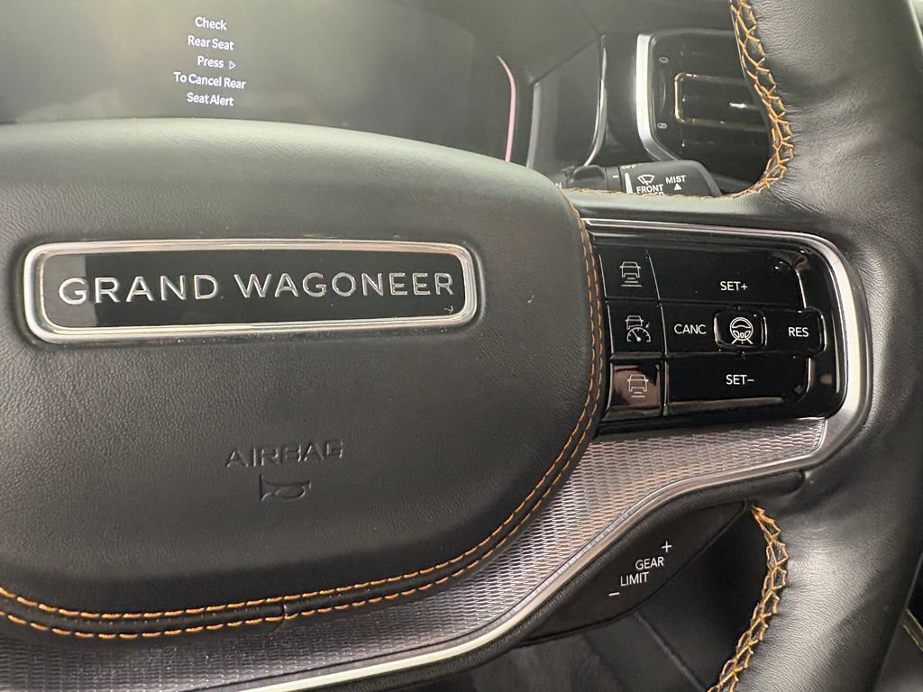 Used 2023 Jeep Grand Wagoneer Series III AWD/4WD image 32