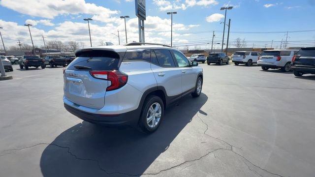Certified 2022 GMC Terrain SLE w/ Driver Convenience Package image 8