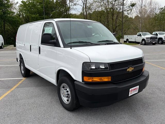 New 2026 Chevrolet Express 2500 w/ Driver Convenience Package RWD image 11