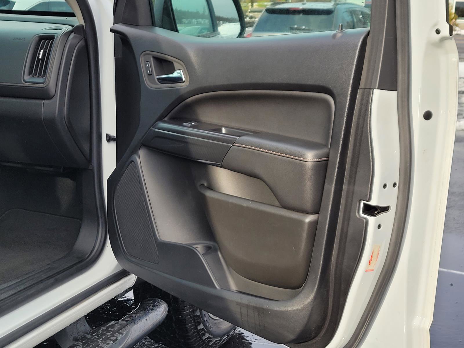 Used 2022 GMC Canyon AT4 w/ Trailering Package image 22