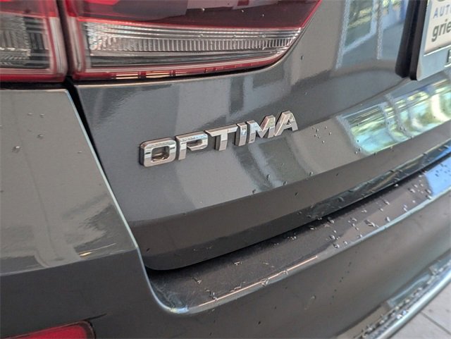 Used 2020 Kia Optima S image 11