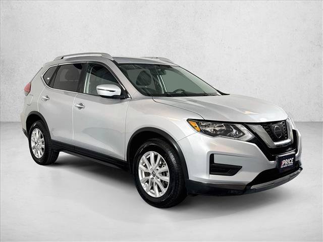 Used 2017 Nissan Rogue SV AWD/4WD image 3
