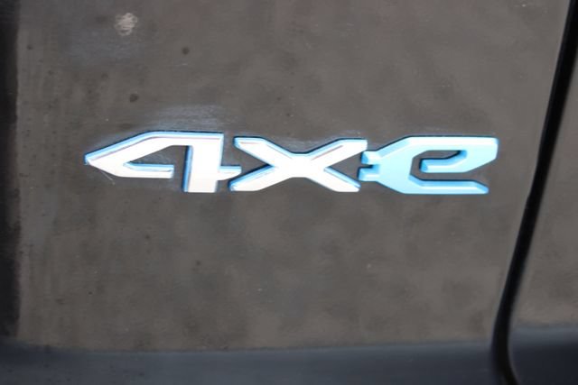 Used 2024 Jeep Wrangler Unlimited Sahara AWD/4WD image 6