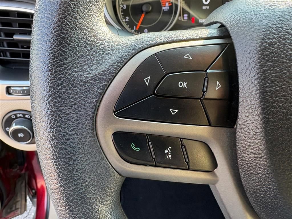 Used 2019 Jeep Cherokee Latitude w/ Popular Appearance Group image 11