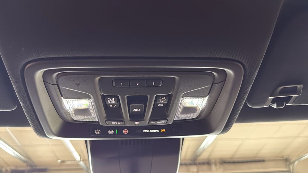 Used 2025 GMC Sierra 1500 AT4 w/ AT4 Premium Package image 38